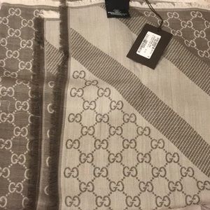 how to tell if a gucci scarf is authentic